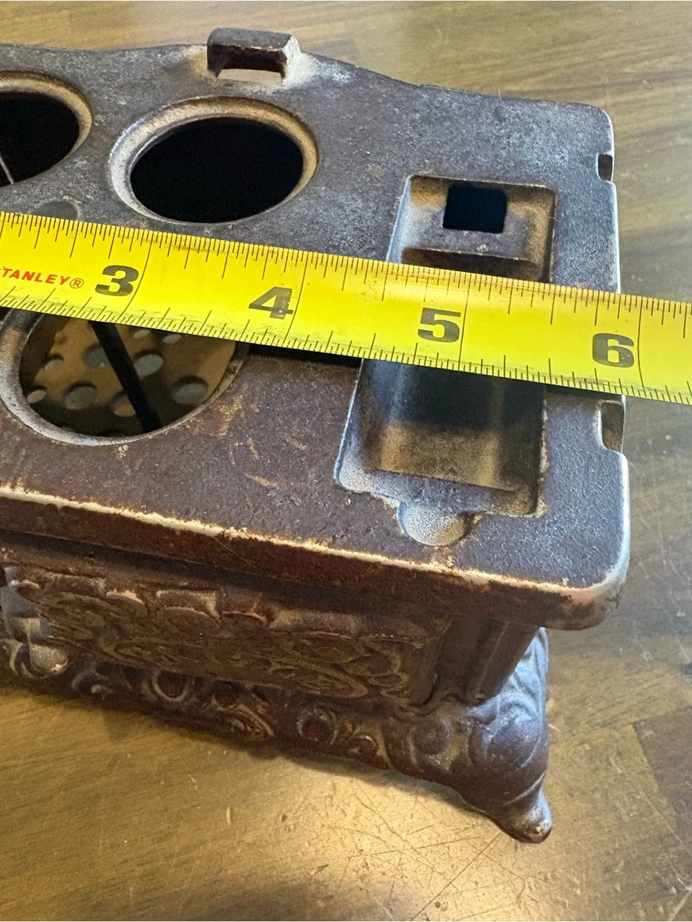 Antique Eagle Cast Iron Mini Stove Toy Salesman Sample Miniature Ornate Footed